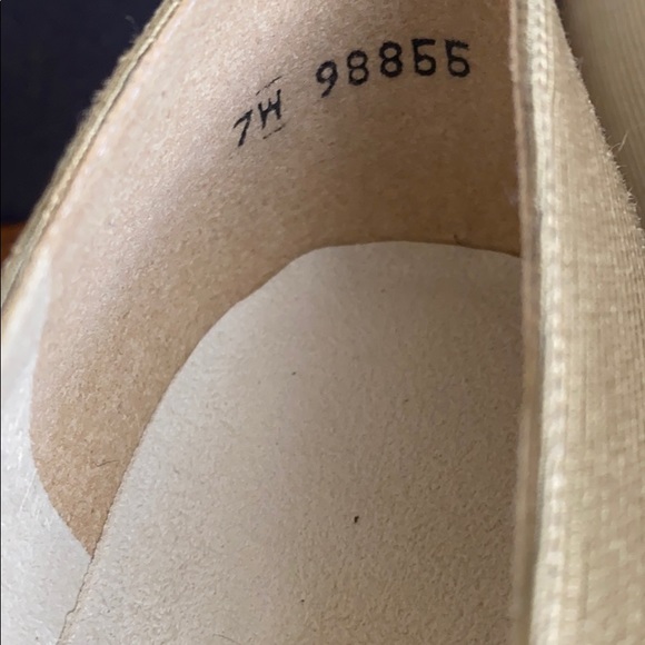 Stuart Weitzman mid heel. Sz 8 1/2. - Picture 9 of 11